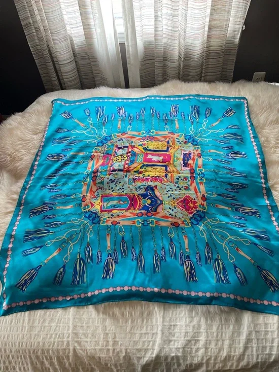Vibrant Turquoise Silk Scarf with Tassel Print 42 x 42 - Picture 11 of 16
